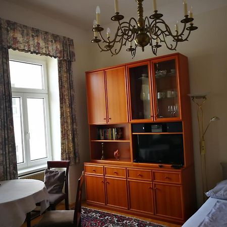 Garconniere Im Ehemaligen Hotel Austria Gmunden Exteriör bild