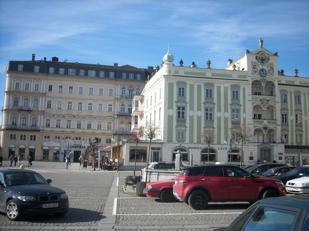 Garconniere Im Ehemaligen Hotel Austria Gmunden Exteriör bild