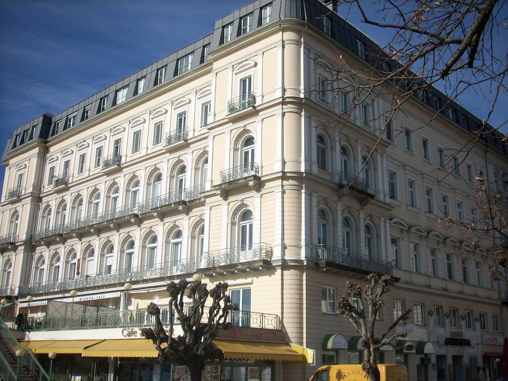 Garconniere Im Ehemaligen Hotel Austria Gmunden Exteriör bild